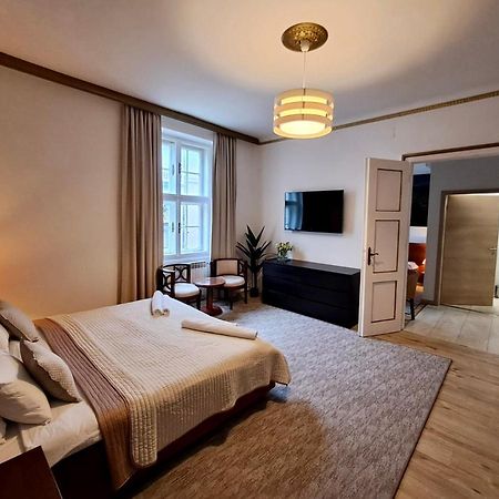 Witrina Apartments Загреб Экстерьер фото