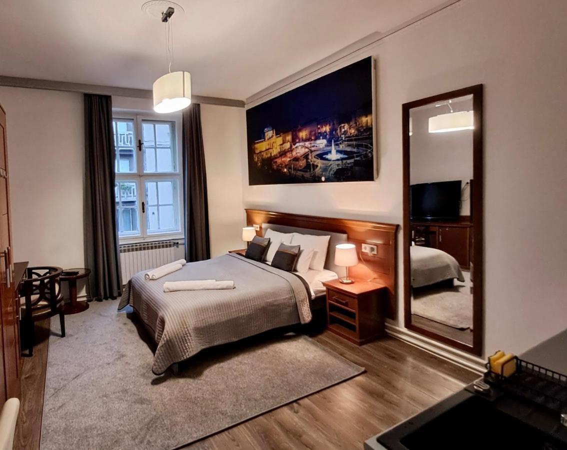 Witrina Apartments Загреб Экстерьер фото
